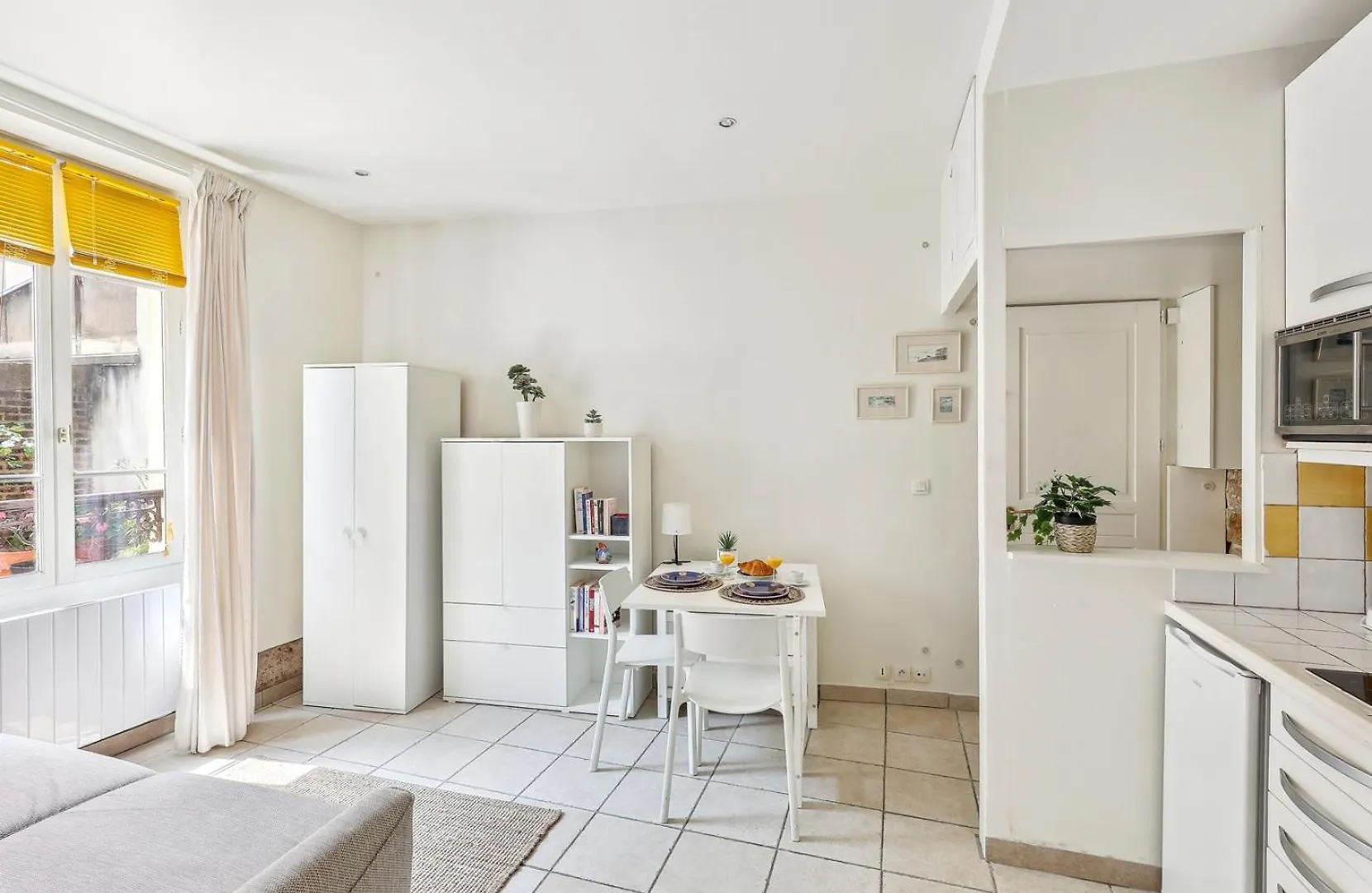 Pantheon & Latin Quarter - Cityapartmentstay Paris Apartment
